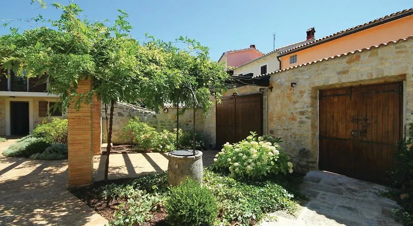Holiday Home Vizinada