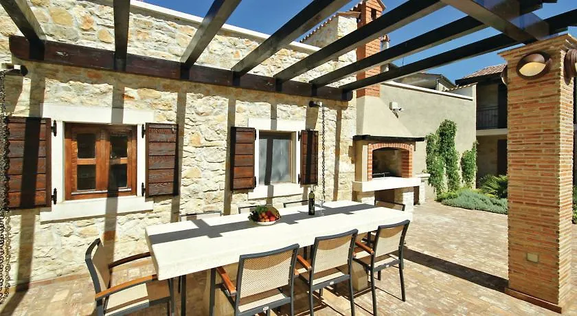 Holiday Home Vizinada Villa