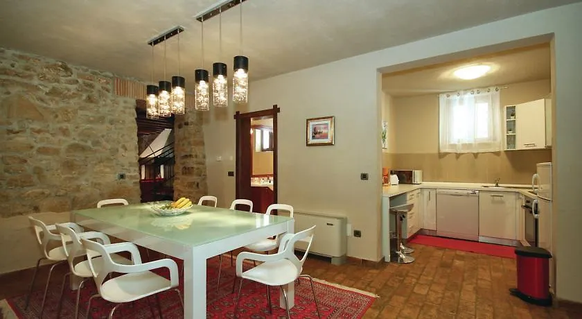 Holiday Home Vizinada Villa