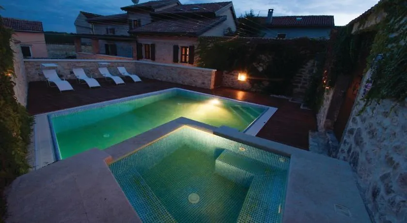 Holiday Home Vizinada 0*,