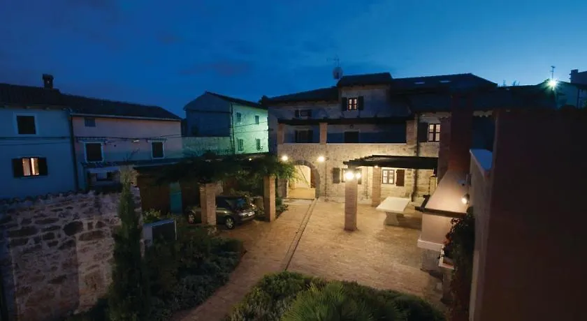Villa Holiday Home Vizinada