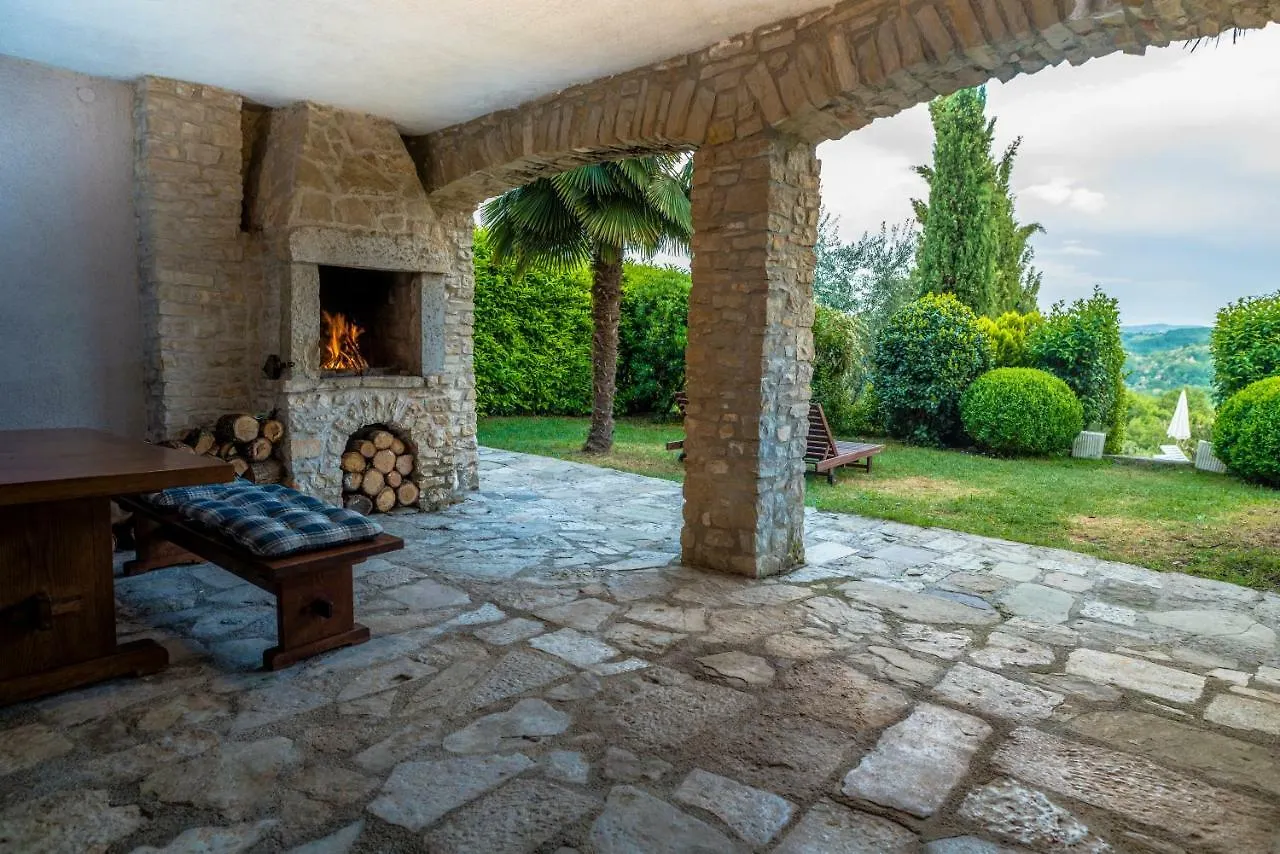 Holiday Home Vizinada 0*,  Croatia