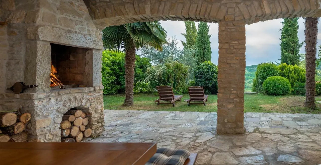 Holiday Home Vizinada 0*,