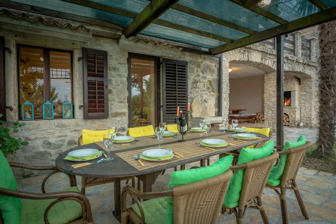 Holiday Home Vizinada